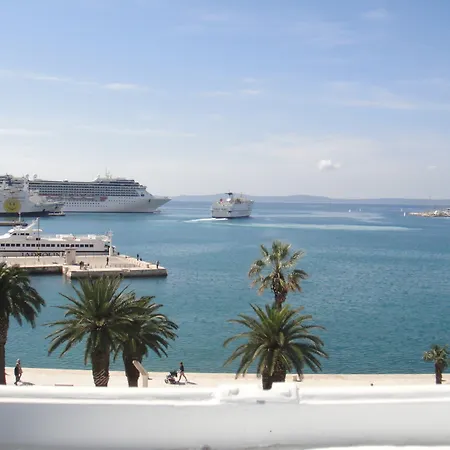 Kastel 1700 Hotel 3*