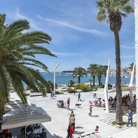 Kastel 1700 3* Split