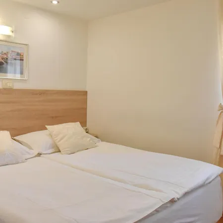 Hotell Kastel 1700 Split