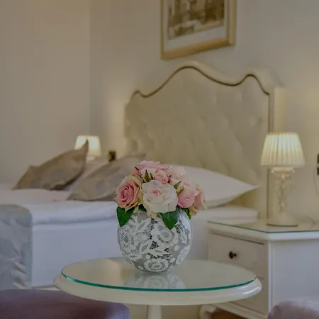 Kastel 1700 فندق سبليت