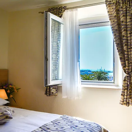 Kastel 1700 فندق سبليت