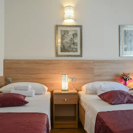 Kastel 1700 Hotel 3*