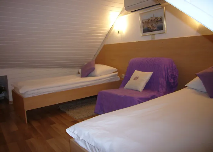 Kastel 1700 Szálloda