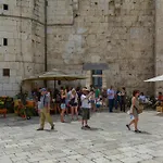 Kastel 1700 3* Split