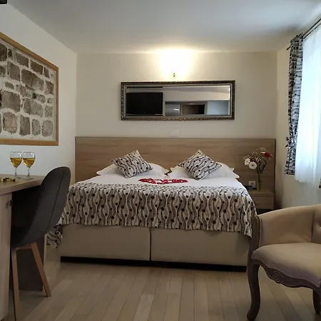 Kastel 1700 Hotel 3*