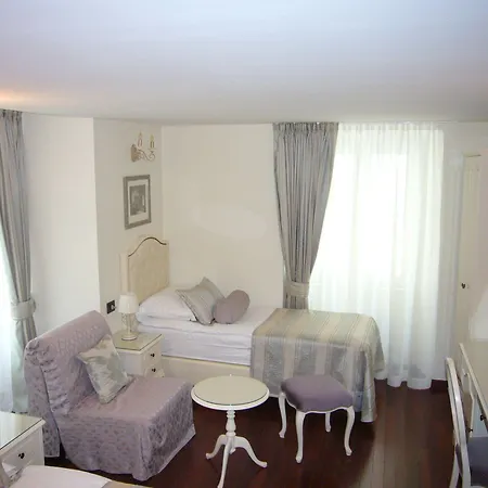 Kastel 1700 3* Split