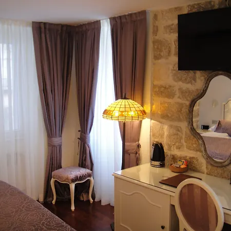 Hotel Kastel 1700 3*