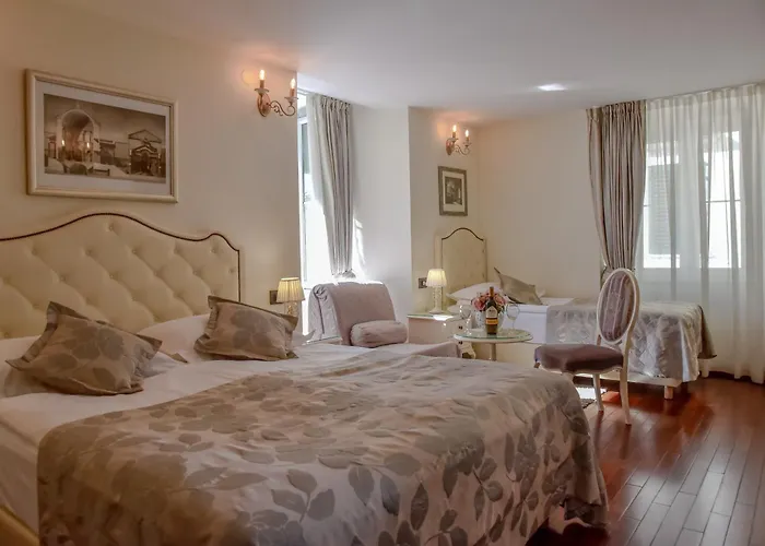 ホテル Kastel 1700