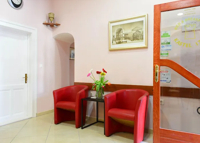 ホテル Kastel 1700 3*