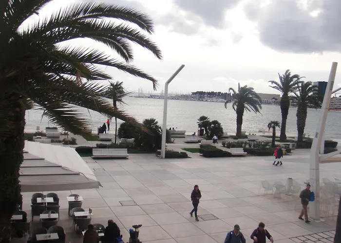 ホテル Kastel 1700 3*