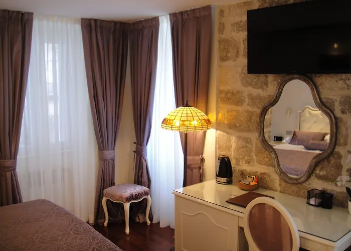 Hotel Kastel 1700 3*